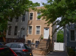 32 Jackson Pl, Brooklyn, NY 11215