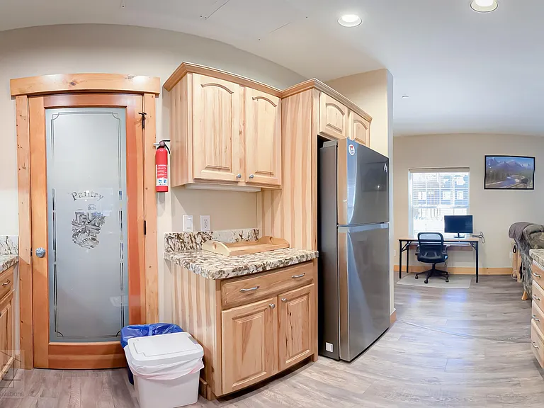 8732 Rainbow Ave — Photo 5