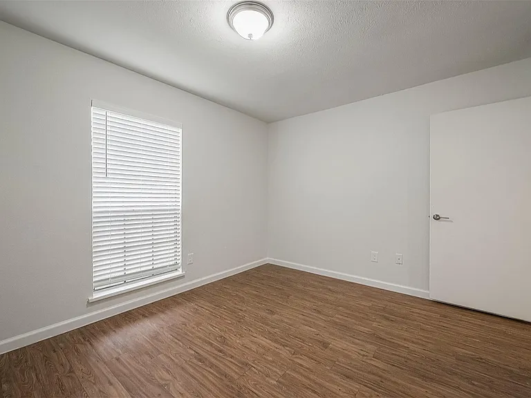 16810 Sweno Ct — Photo 31