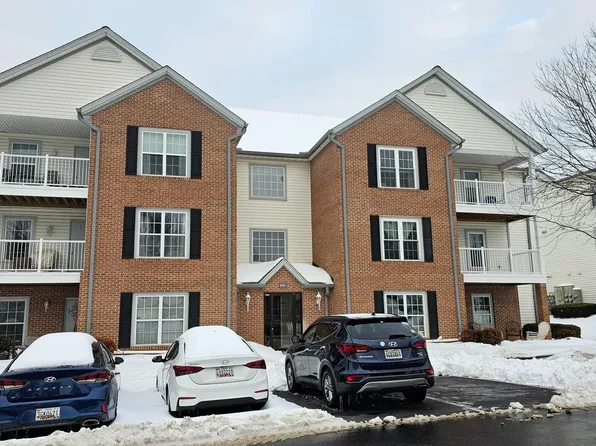 2001 Rudy Serra Dr Unit 1B, Sykesville, MD 21784