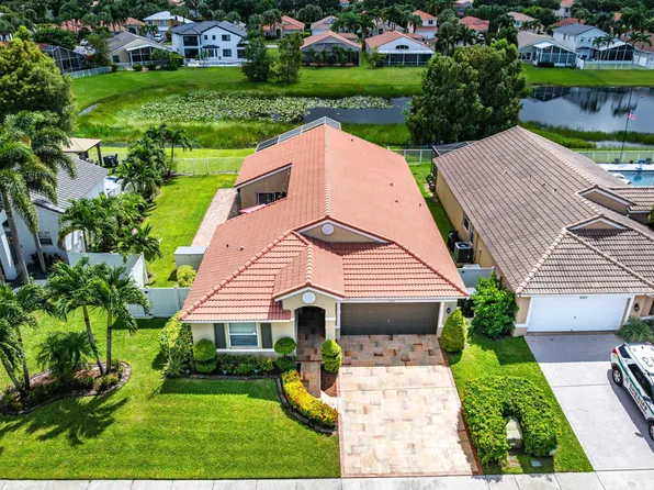 5054 Prairie Dunes Village Circle, Lake Worth, FL 33463
