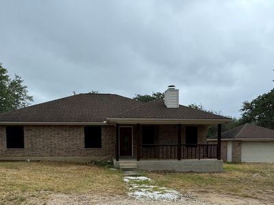 727 Falling Leaves, Adkins, TX, 78101
