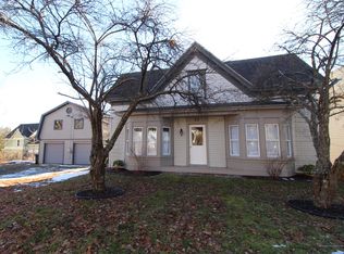 22 Franklin St, Bucksport, ME 04416