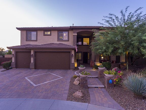 Custom Paved Driveway