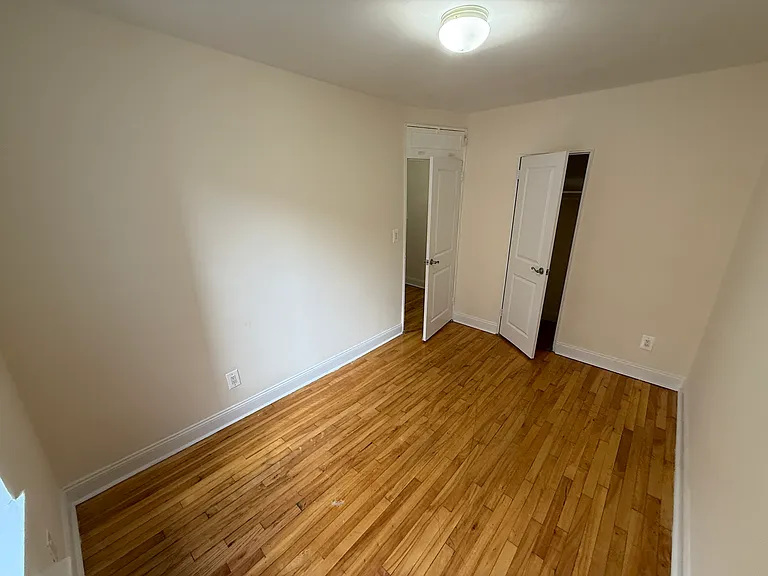 3420 Parsons Blvd #4S — Photo 11