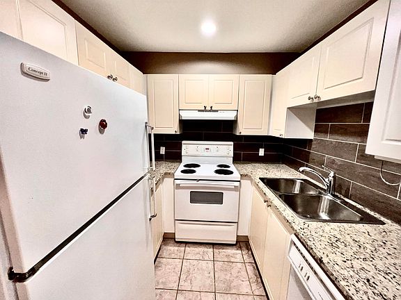 3rd image of 511 W 7th Ave #310