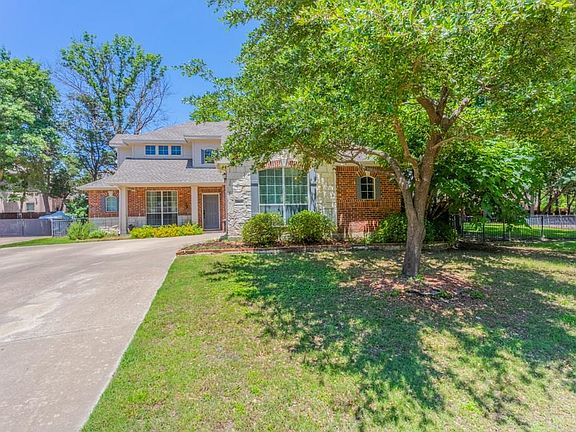 3rd image of 7017 Twin Ponds Dr
