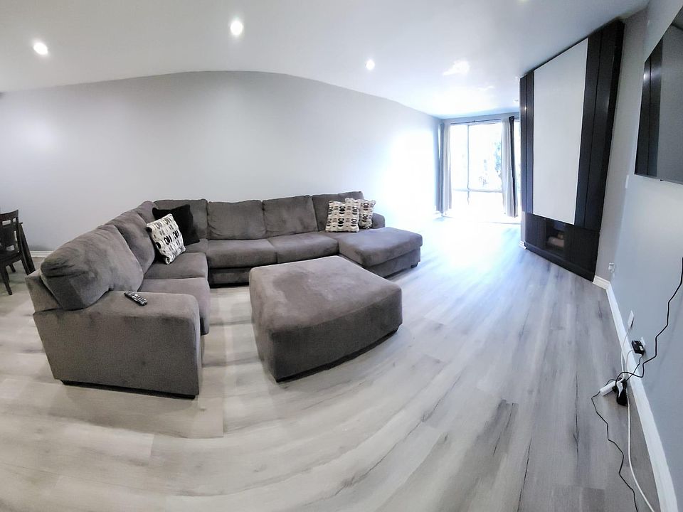 1st image of 12830 Burbank Blvd Unit 112