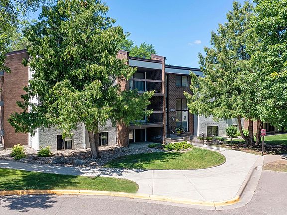 4th image of 1596 Millpond Ct #96-308