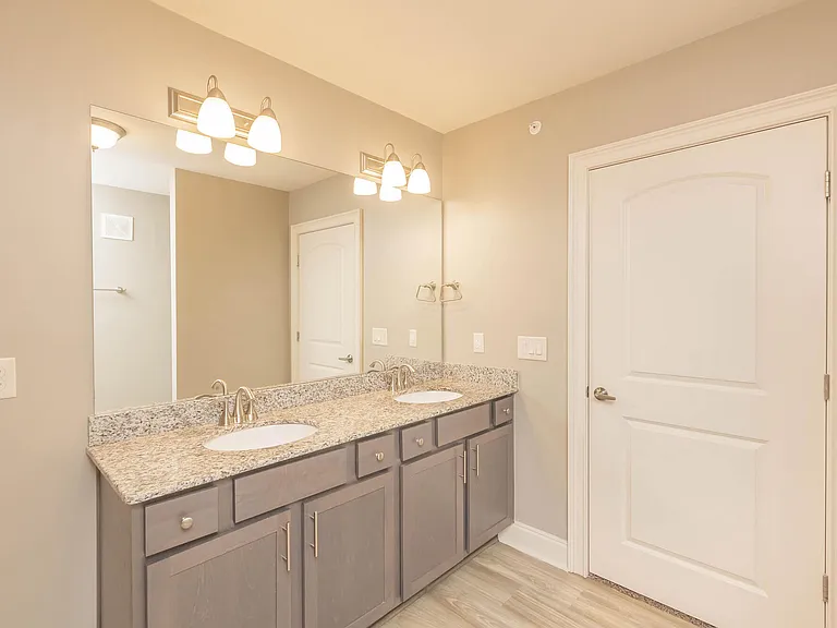 The Grand Reserve at Spring Hills — Photo 12
