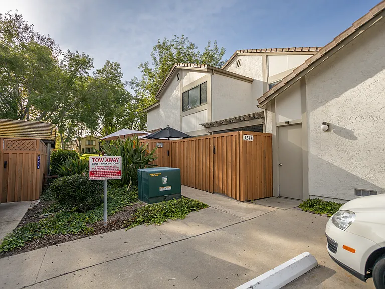 5244 Edge Park Way — Photo 8