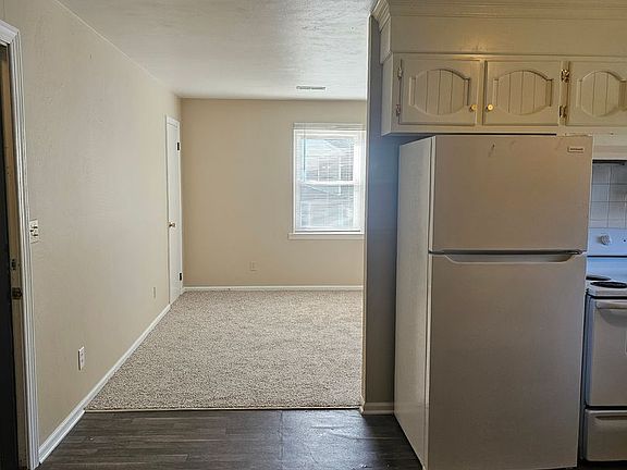 3rd image of 1319 19th St APT C