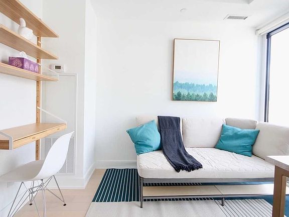 5th image of 7 Grenville St #2808