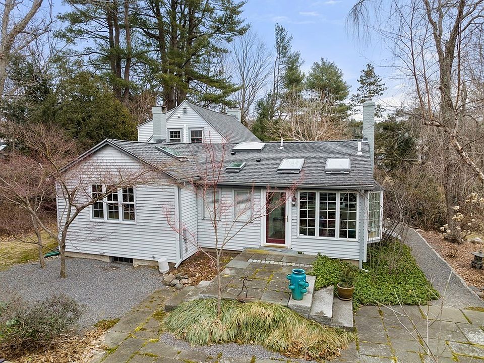 27 Newton St, Weston, MA 02493 Zillow