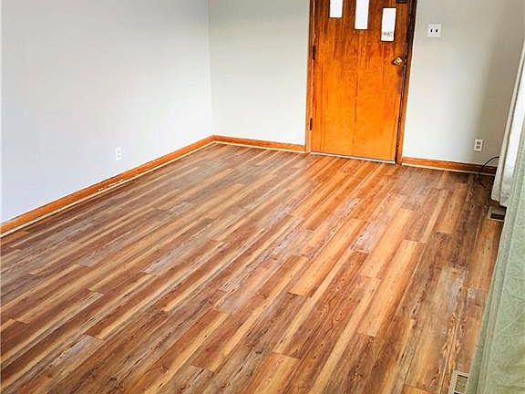 4th image of 2140 Harrison Ave