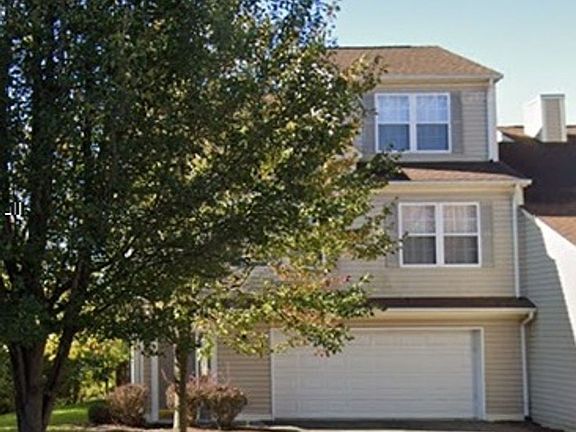 2nd image of 170 Kitty Ln