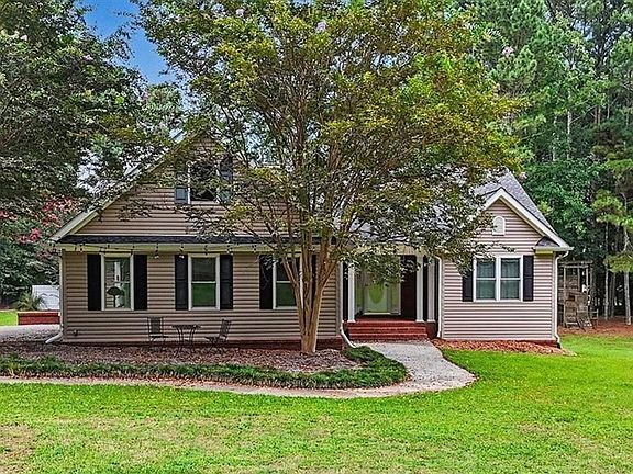 2nd image of 476 Providence Dr