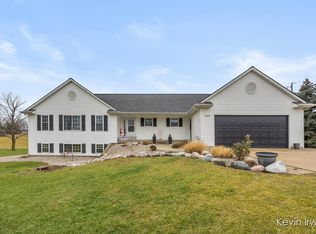 252 Byron Rd, Byron Center, MI 49315