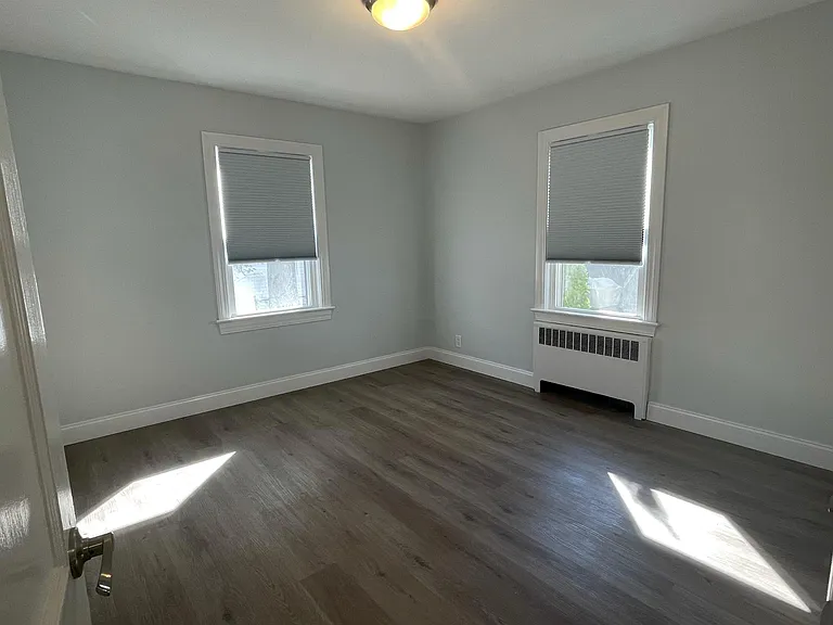 58 Hastings Ave — Photo 21