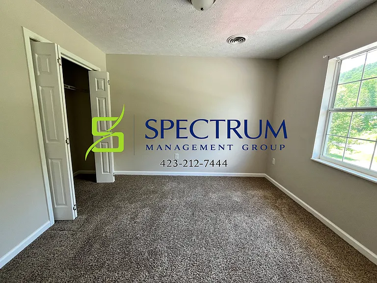 15745 & 15747 W Andrew Johnson Hwy — Photo 7