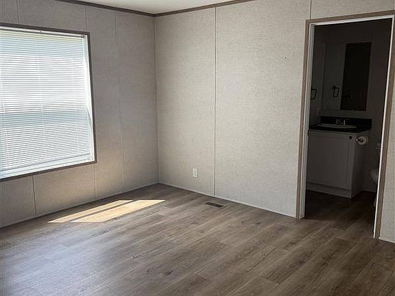 5th image of 216 Circle Dr #9R