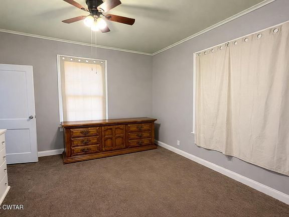 4th image of 402 Greenwood Ave