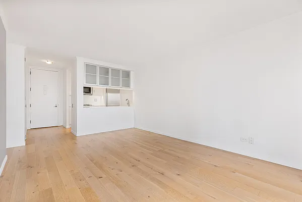 Rented by Nest Seekers International | media 10