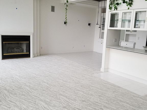 5th image of 5433 Harbortown Cir