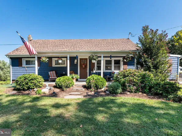 352 Almond Rd, Pittsgrove, NJ 08318