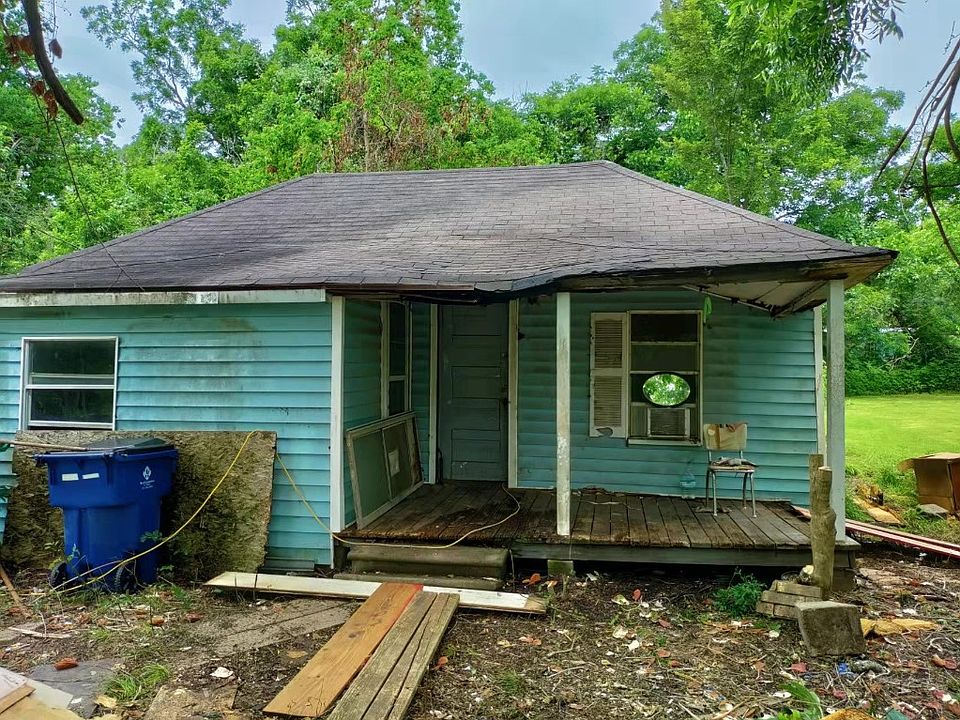 1st image of 205 N Mattson St