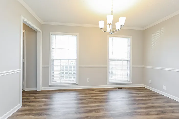 1237 Cobblestone Ln — Photo 3
