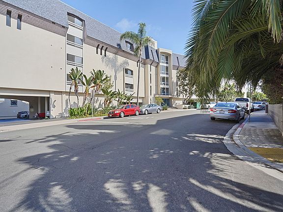 3rd image of 3991 Crown Point Dr Unit 116