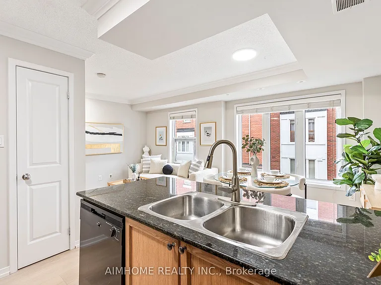 29 Frances Loring Ln #6 — Photo 13
