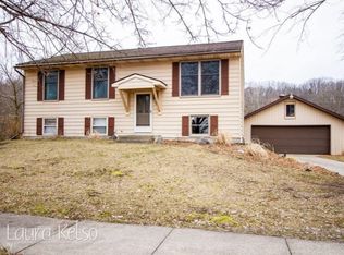 1760 Faith Dr, Lowell, MI 49331