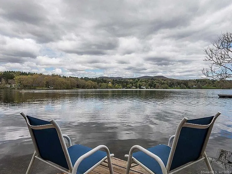 Lakeville Lake