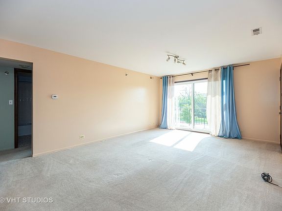 2nd image of 4178 Cove Ln #2E