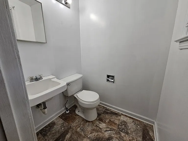1106 Bel Aire Dr — Photo 13