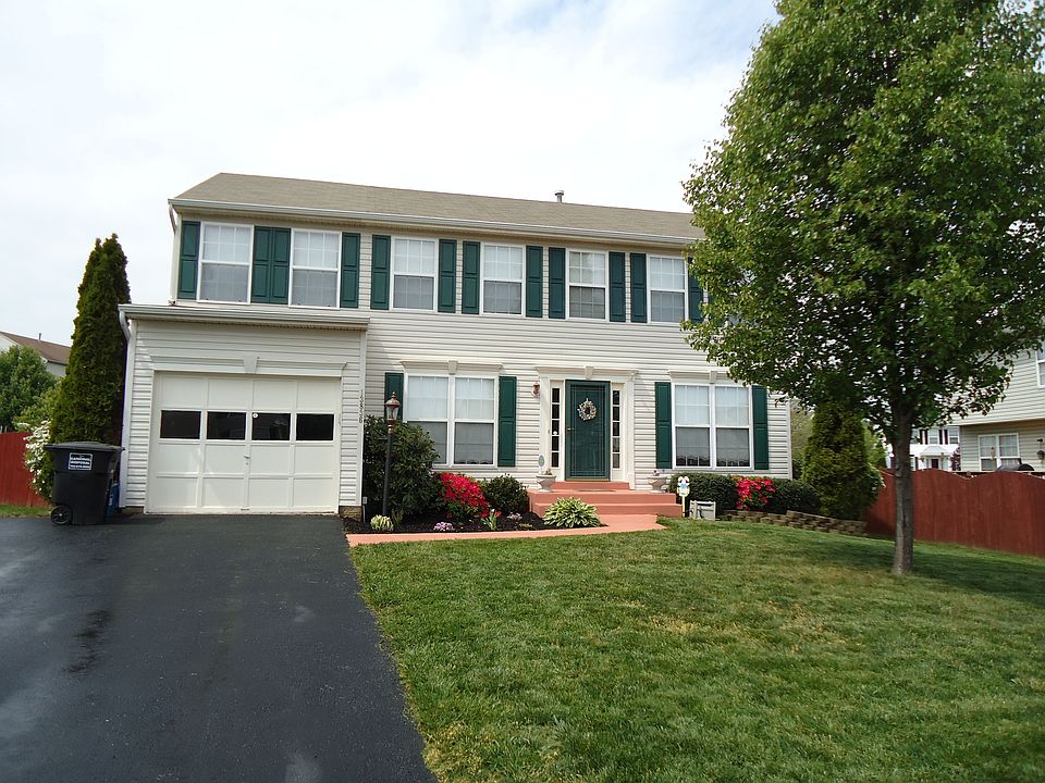 1st image of 13836 Redstone Dr