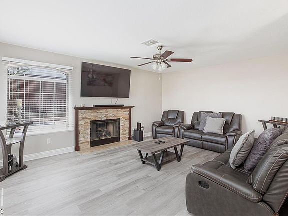 3rd image of 3994 Starfield Ln