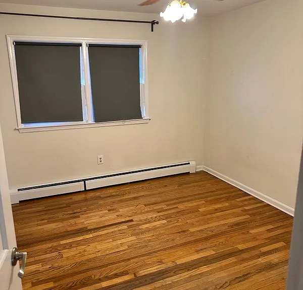 718 Spring Ave — Photo 3