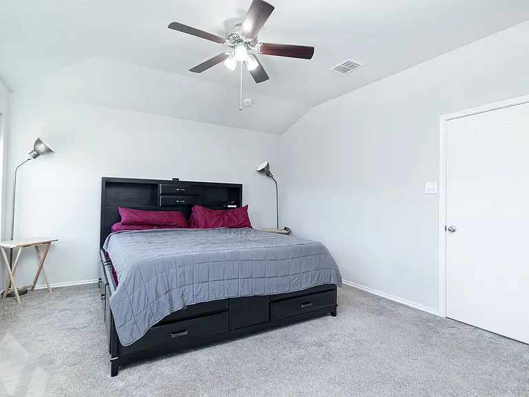 4614 Heathers Cross — Photo 9