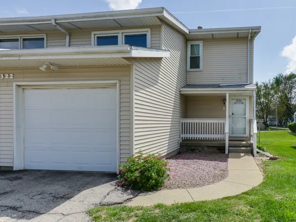 2322 Rainbow Ave APT B, Bloomington, IL 61704