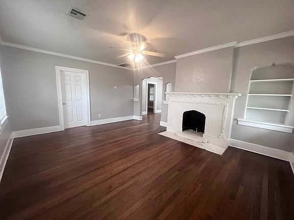 3rd image of 1432 NW 45th St