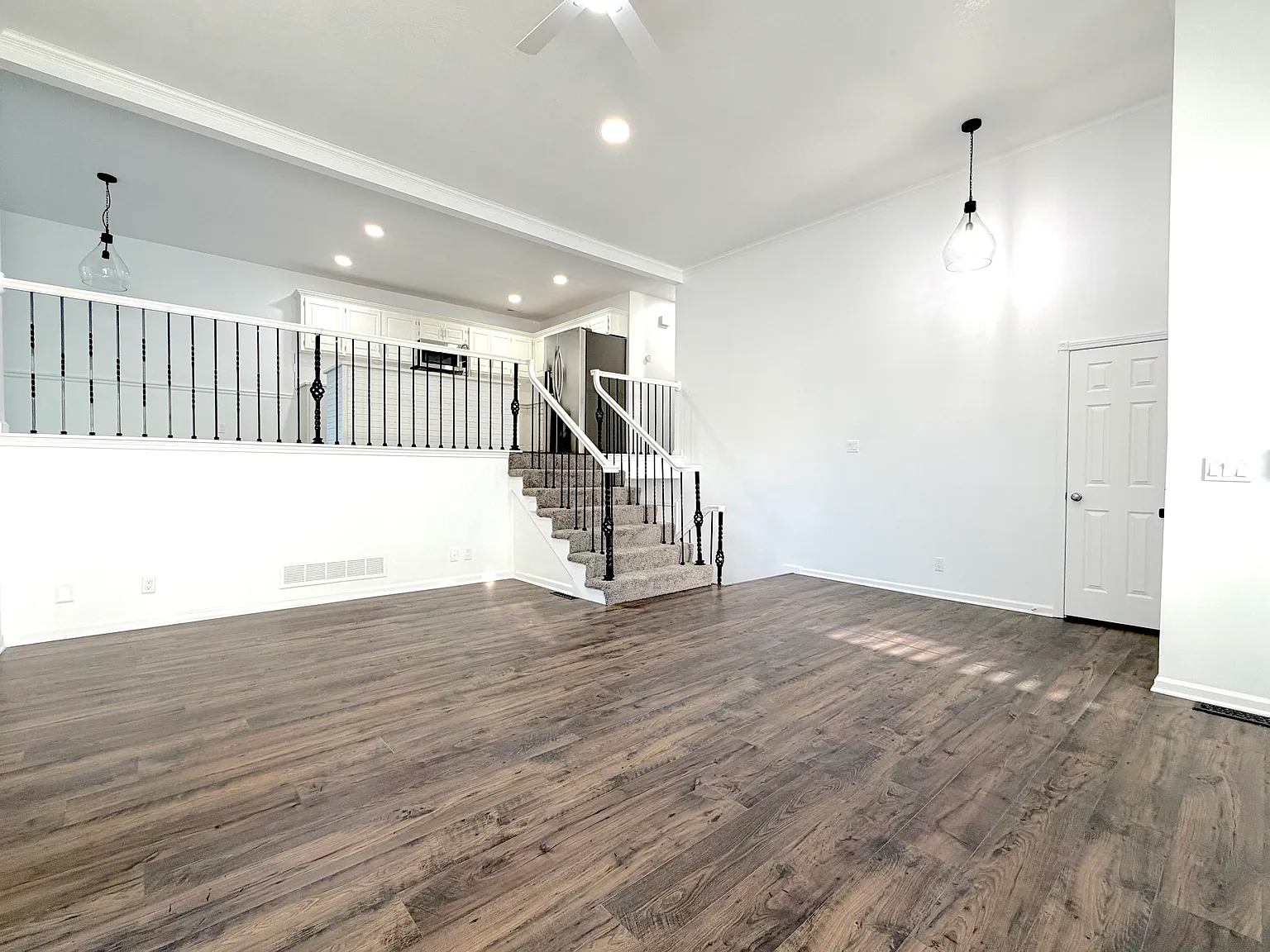 2 bed, 2.5 bath, 1444 sqft, $2,750 — Photo 3