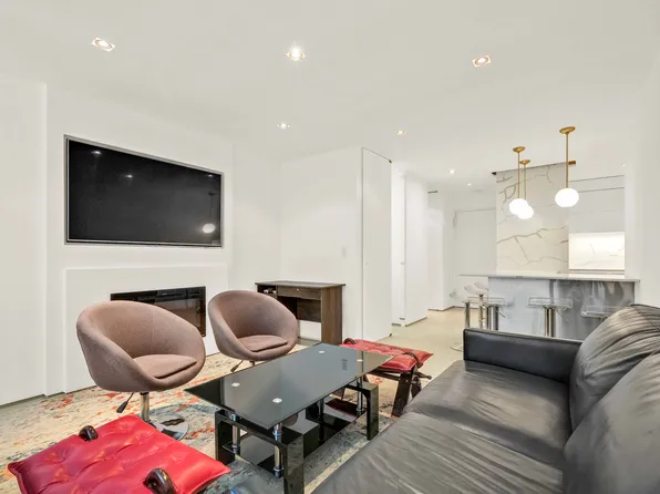 117 East 57th Street image 5 of 17