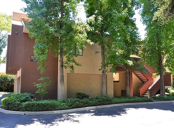 2nd image of 2821 Lou Ann Dr APT 101