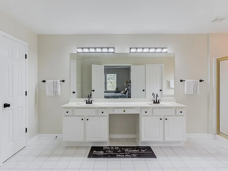 5135 Amberden Hall Dr — Photo 5