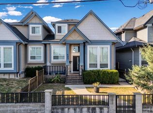 907 Harris Ave, Coquitlam, BC V3K1S2