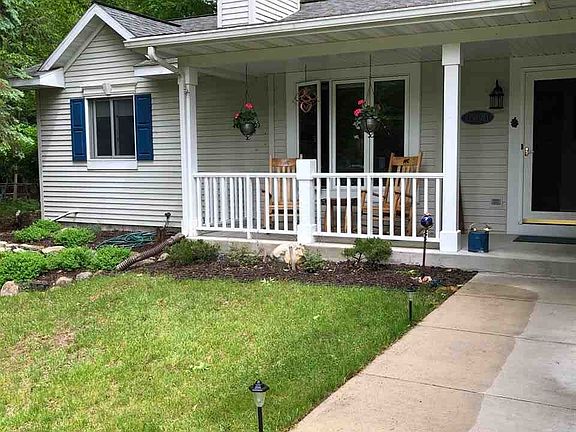 2nd image of 09190 N Pointe Woods Dr