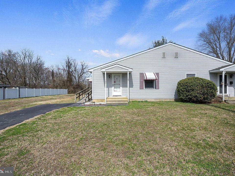 1st image of 121 Lowber St